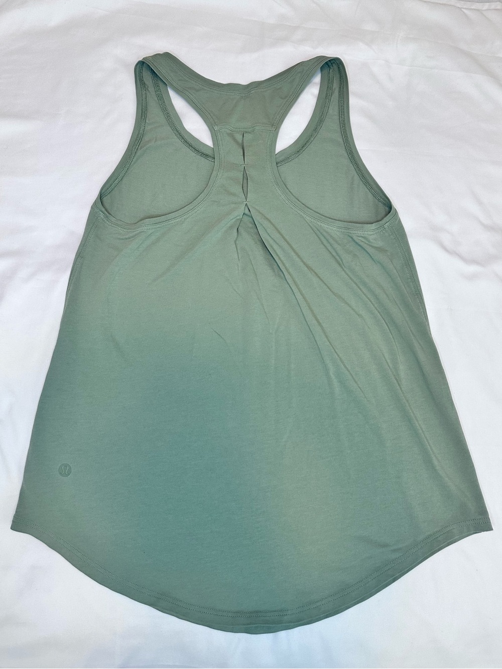 Lululemon Racerback Tank Top Sage Green Built-In Bra Keyhole Back Size 4